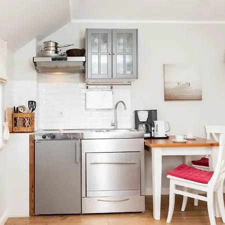 Haus Delft Angelino * 유이스트